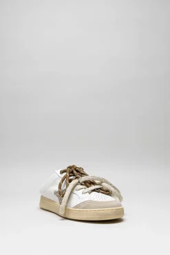 Ama Brand - Wit Muiltje