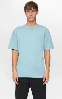 Anerkjendt - Lichtblauw T-shirt