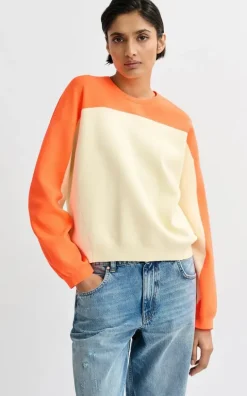 Essentiel Antwerp - Oranje Sweater