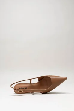 Lola Cruz - Bruin Pump