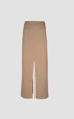 March 23 - Beige Rok
