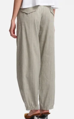 Margaux Lonnberg - Groen Broek