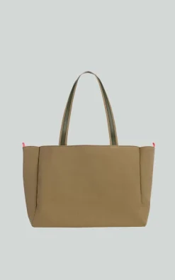 Marie Martens - Kaki Shopper