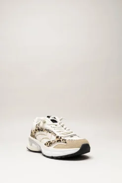 Maruti - Beige Sneaker