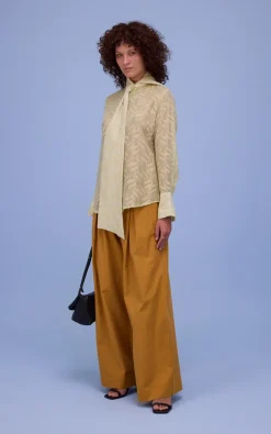 Nathalie Vleeschouwer - Oker Broek
