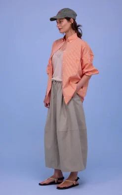 Nathalie Vleeschouwer - Oranje Hemd