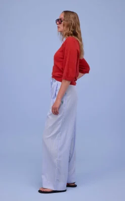 Nathalie Vleeschouwer - Rood Trui