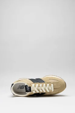 New Balance - Donkerbeige Sneaker