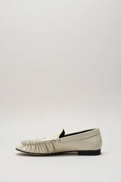 Odare - Ecru Mocassin