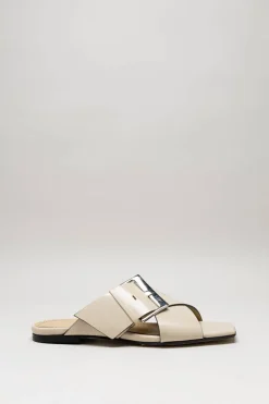 Poeve - Lichtbeige Slipper