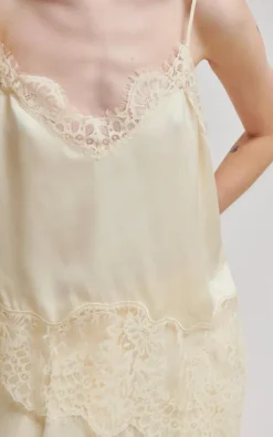 Second Female - Geel T-shirt/top