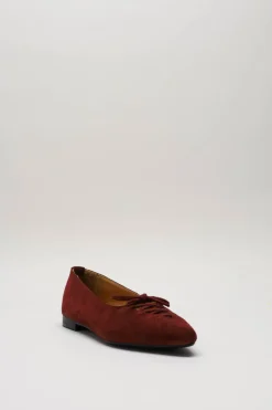 Tango - Bordeaux Ballerina