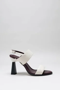 Thiron - Beige Sandaal hak