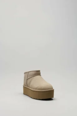 Ugg - Beige Enkellaars plat