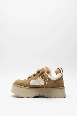 Ugg - Camel Sneaker